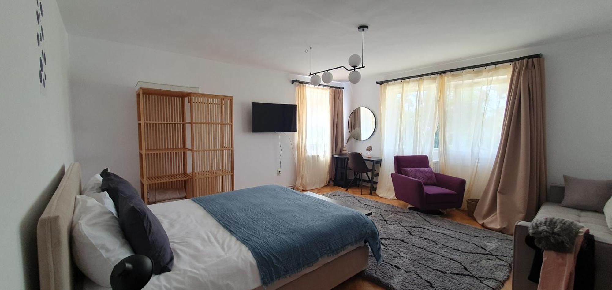 בראשוב The Pines Serviced Apartments מראה חיצוני תמונה