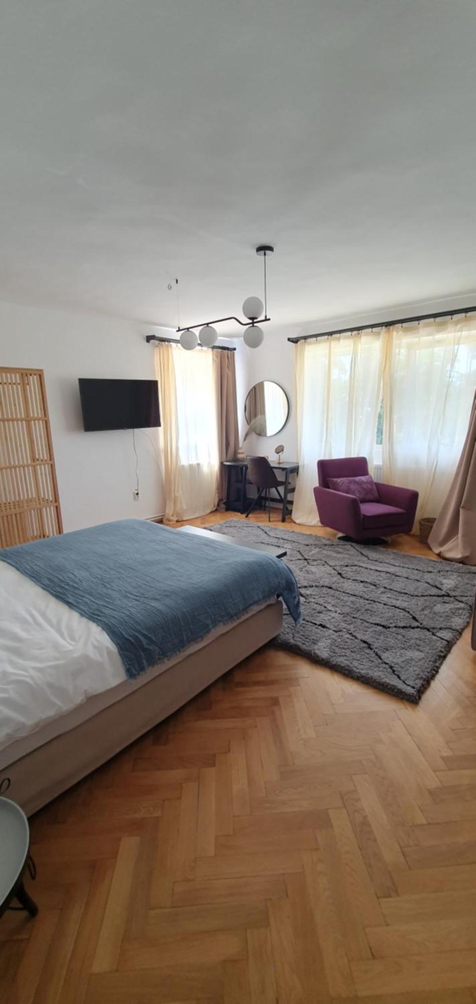 בראשוב The Pines Serviced Apartments מראה חיצוני תמונה