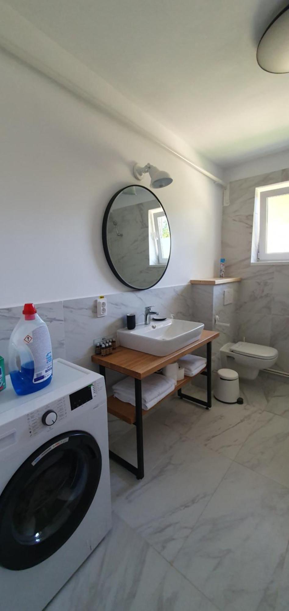 בראשוב The Pines Serviced Apartments מראה חיצוני תמונה