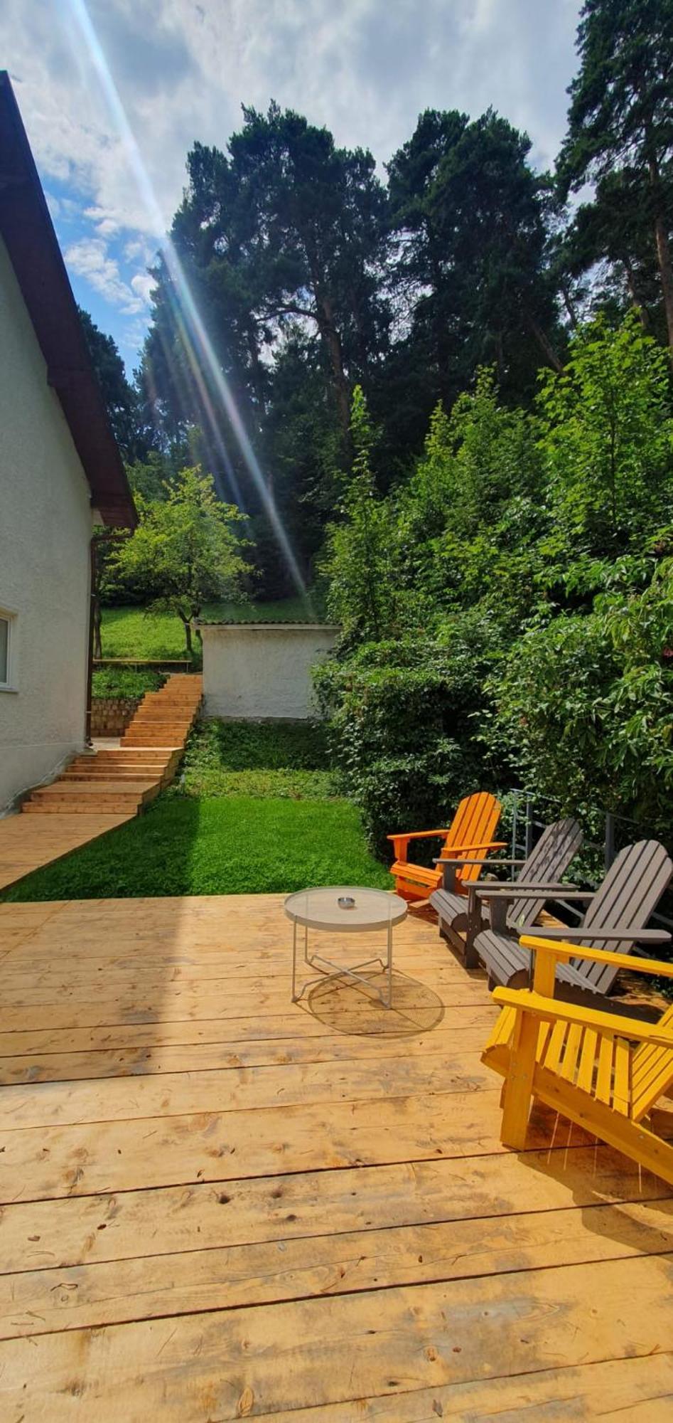 בראשוב The Pines Serviced Apartments מראה חיצוני תמונה